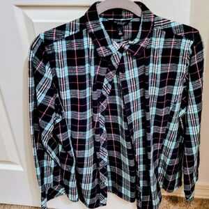 Great Northwest Clothing Company Black and Blue Plaid Flannel Like New  Shirt